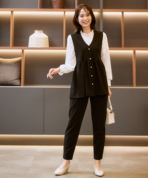 7days Life Styling（セブンデイズライフスタイリング）の「カットソー素材フリルネックブラウス<大きいサイズ有>（シャツ/ブラウス・レディース・オフホワイト/ネイビー・3L/LL/L/M/S）」の5枚目の写真