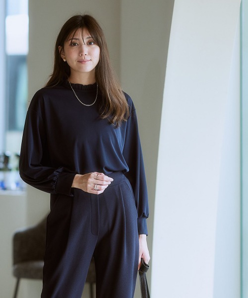 7days Life Styling（セブンデイズライフスタイリング）の「カットソー素材フリルネックブラウス<大きいサイズ有>（シャツ/ブラウス・レディース・オフホワイト/ネイビー・3L/LL/L/M/S）」の7枚目の写真