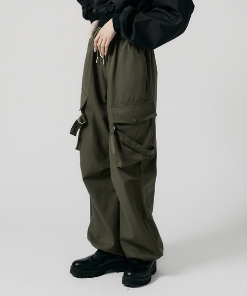 Chick（チック）の「Cargo pants / ドローコード付きカーゴパンツ（カーゴパンツ・レディース・グレー/オリーブ/ブラック/ベージュ・M/L）」の19枚目の写真