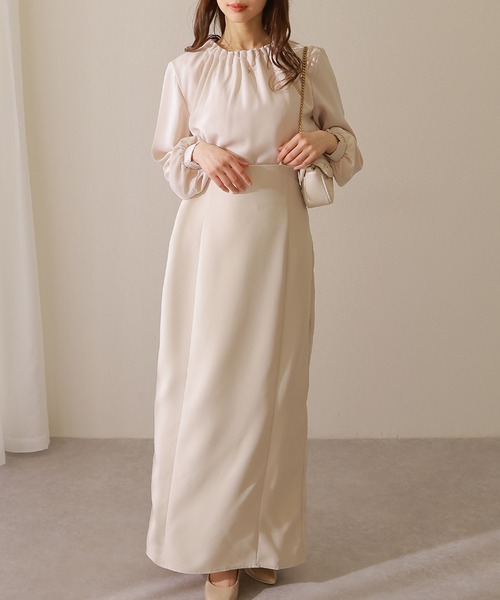 Lace Ladies(レースレディース)の「ソリッドカラー ラウンドネック タック フレア ブラウス(シャツ/ブラウス・レディース・オフホワイト/グレー/ブラック/ホワイト・FREE/S)」の11枚目の写真