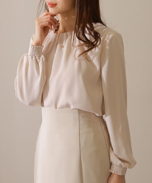 Lace Ladies(レースレディース)の「ソリッドカラー ラウンドネック タック フレア ブラウス(シャツ/ブラウス・レディース・オフホワイト/グレー/ブラック/ホワイト・FREE/S)」の13枚目の写真