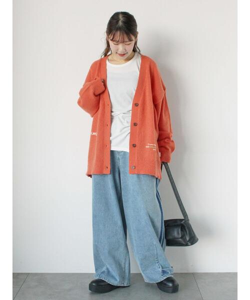 ehka sopo（エヘカソポ）の「らくがき刺繍Vネックカーディガン（カーディガン/ボレロ・レディース・オレンジ/サックスブルー/ブラック/キナリ・F）」の17枚目の写真