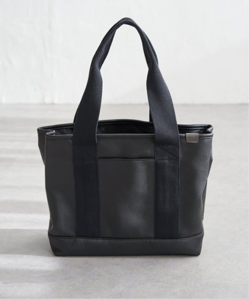 LBC(エルビーシー)の「合皮・キャンバス 仕切りビッグトートバッグ(トートバッグ・レディース・その他/シルバー/ベージュ/ブラック/グレイッシュベージュ・FREE)」の10枚目の写真