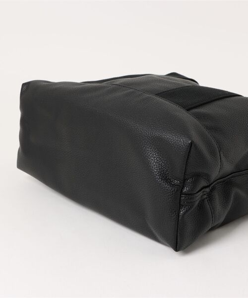 LBC(エルビーシー)の「合皮・キャンバス 仕切りビッグトートバッグ(トートバッグ・レディース・その他/シルバー/ベージュ/ブラック/グレイッシュベージュ・FREE)」の19枚目の写真