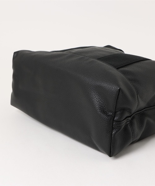 LBC(エルビーシー)の「合皮・キャンバス 仕切りビッグトートバッグ(トートバッグ・レディース・その他/シルバー/ベージュ/ブラック/グレイッシュベージュ・FREE)」の20枚目の写真