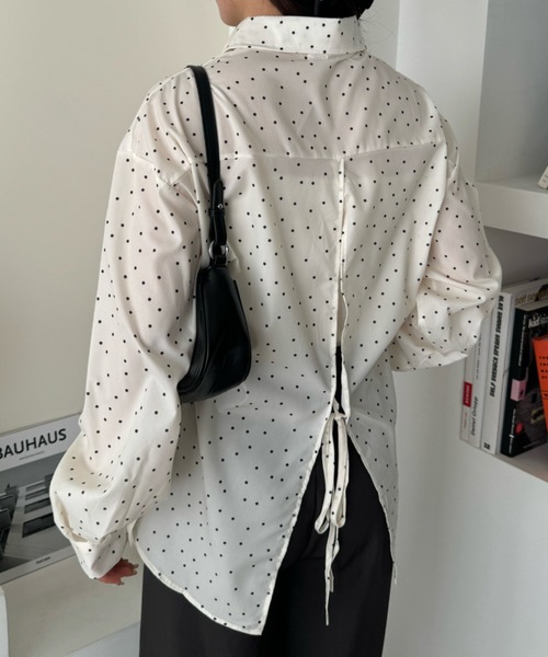 efill（エフィル）の「バックリボン ドット スタンドカラー ブラウス（シャツ/ブラウス・レディース・アイボリー・FREE）」の4枚目の写真