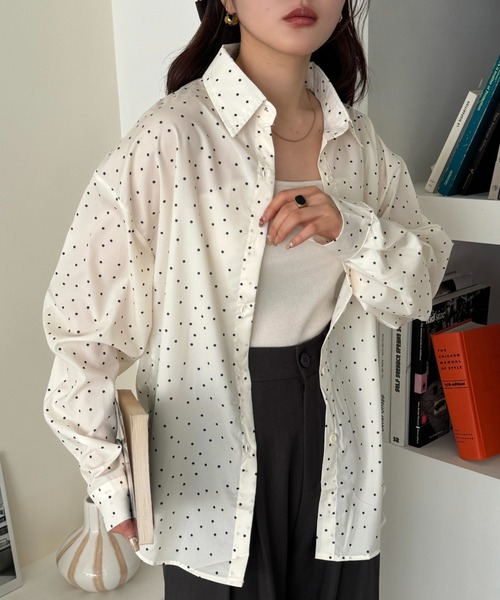 efill（エフィル）の「バックリボン ドット スタンドカラー ブラウス（シャツ/ブラウス・レディース・アイボリー・FREE）」の2枚目の写真