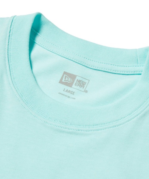 NEW ERA（ニューエラ）の「NEW ERA/ニューエラ SS CT TEE FLAG LOGO MINI  半袖Tシャツ ワンポイント 14410099/14410100/14410101/14521382/14521383（Tシャツ/カットソー・メンズ・ブラック/ホワイト/ライトブルー/ブラウン/ベージュ・XXL/M/L/XL）」の9枚目の写真