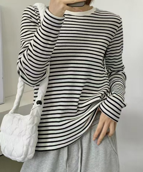aimoha(アイモハ)の「ボーダーカジュアルTシャツ(Tシャツ/カットソー・レディース・ブラック/ブルー/レッド・MEDIUM/LARGE)」の2枚目の写真