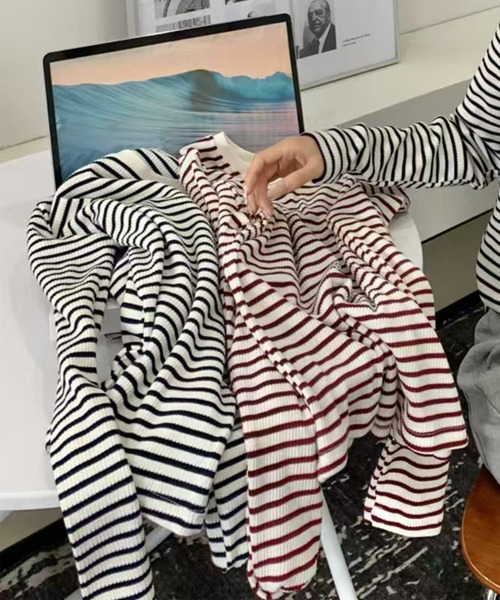 aimoha(アイモハ)の「ボーダーカジュアルTシャツ(Tシャツ/カットソー・レディース・ブラック/ブルー/レッド・MEDIUM/LARGE)」の8枚目の写真