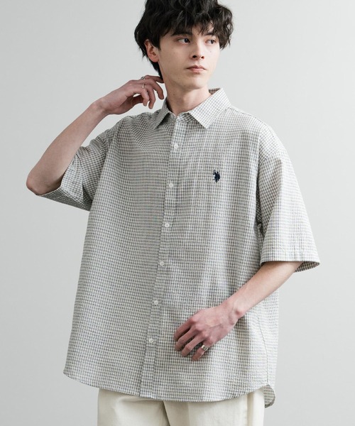 U.S. POLO ASSN.(ユーエスポロアッスン)の「U.S. POLO ASSN. ユーエスポロアッスン オーバーサイズ 無地 ストライプ チェック柄 ワンポイントロゴ刺繍半袖レギュラーカラーブロードシャツ(シャツ/ブラウス・メンズ・アイボリー/サックスブルー/ライトブルー/ホワイト/ネイビー/ブラック・L/LL/M)」の2枚目の写真