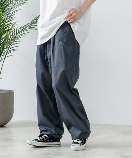 Dickies(ディッキーズ)の「【DICKIES/ディッキーズ】ライトツイルパラシュートパンツ(その他パンツ・メンズ・グリーン/ベージュ/チャコールグレー/ブラック・MEDIUM/LARGE/X-LARGE)」の2枚目の写真
