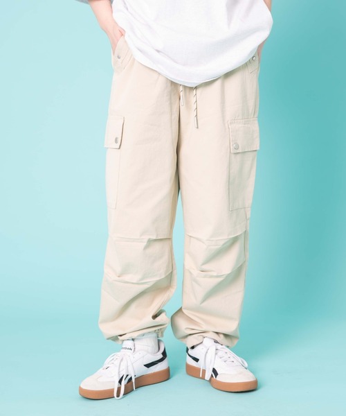 WOND（ウォンド）の「WOND/ドロストカーゴパンツ（カーゴパンツ・レディース・ブラック/アイボリー・FREE）」の7枚目の写真