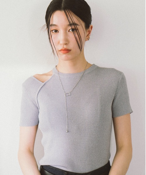 DRWCYS（ドロシーズ）の「ハーフスリーブカットアウトサマーニット（ニット/セーター・レディース・グレー/ホワイト/ブラック/ブルー・FREE）」の16枚目の写真