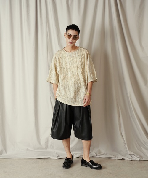Aphlotus(アプロタス)の「ムラ染め クラッシュプリーツ H/S クルーネック プルオーバー(Tシャツ/カットソー・メンズ・サンドベージュ/スミクロ・SMALL/LARGE/MEDIUM)」の7枚目の写真