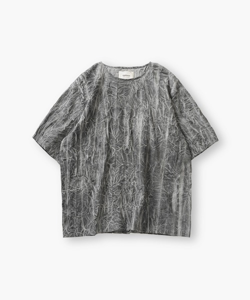 Aphlotus(アプロタス)の「ムラ染め クラッシュプリーツ H/S クルーネック プルオーバー(Tシャツ/カットソー・メンズ・サンドベージュ/スミクロ・SMALL/LARGE/MEDIUM)」の19枚目の写真