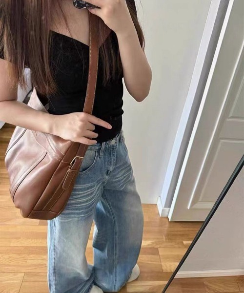 LETee(レティー)の「ワイドシルエットデニムパンツ(デニムパンツ・レディース・ブルー・M/S)」の5枚目の写真