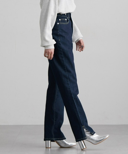 Soiunique（スワユニーク）の「サイドスリットストレートデニムパンツ　（ウエストボタン調節可能）　［Soiunique］（デニムパンツ・レディース・ブルー/ネイビー・M/L/LL）」の17枚目の写真