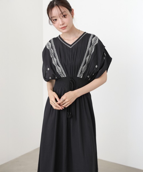 Bab(バブ)の「【選べるサイズ展開/二の腕カバー】フロント刺繍ウエストシャーリングワンピース(ワンピース・レディース・アイボリー/ミント/ラベンダー/イエロー/ブラック/グリーン/ピンク・S/M)」の21枚目の写真