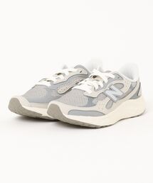 【New Balance】ニューバランス FRESH FORM ARISHI v4 TIRALUX