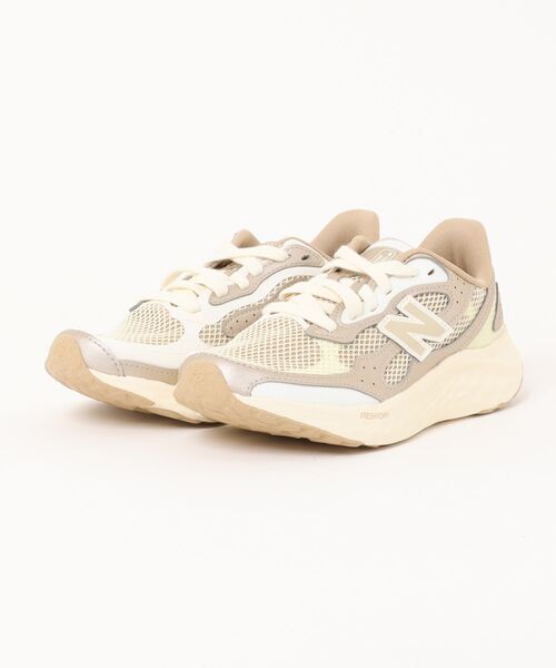 NEW BALANCE(ニューバランス)の「【New Balance】ニューバランス FRESH FORM ARISHI v4 TIRALUX(スニーカー・レディース・ホワイト×シルバー/ベージュ/ブラック/ホワイト×グレー・23.5cm/24.5cm/23.0cm/24.0cm/25.0cm/22.5cm)」の4枚目の写真