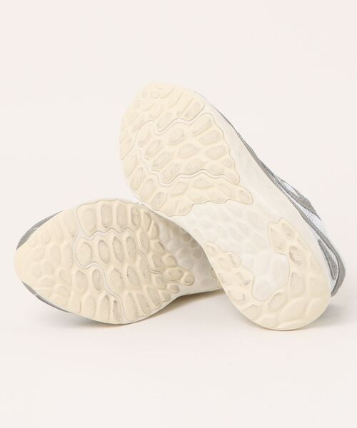 NEW BALANCE(ニューバランス)の「【New Balance】ニューバランス FRESH FORM ARISHI v4 TIRALUX(スニーカー・レディース・ホワイト×シルバー/ベージュ/ブラック/ホワイト×グレー・23.5cm/24.5cm/23.0cm/24.0cm/25.0cm/22.5cm)」の6枚目の写真