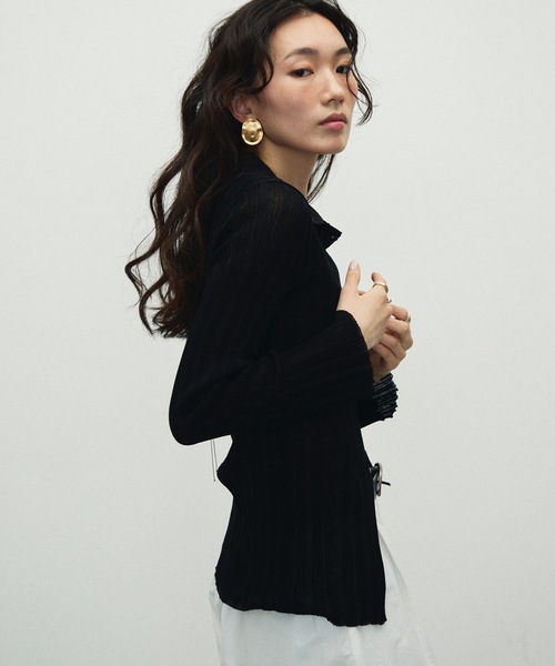 Lutim by u（ルチバイユー）の「Center Slit Sheer Rib Polo Collar Top / センタースリット・シアーリブポロ襟トップス（ニット/セーター・レディース・ホワイト/ブラック/グレイッシュベージュ・FREE）」の20枚目の写真