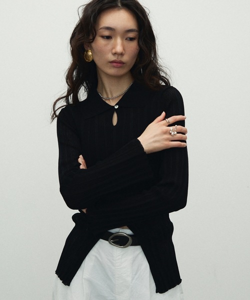 Lutim by u（ルチバイユー）の「Center Slit Sheer Rib Polo Collar Top / センタースリット・シアーリブポロ襟トップス（ニット/セーター・レディース・ホワイト/ブラック/グレイッシュベージュ・FREE）」の19枚目の写真
