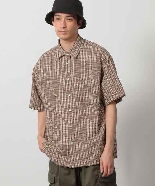 LAKOLE（ラコレ）の「シアサッカーチェックシャツ / 320213（シャツ/ブラウス・メンズ・ベージュ/チャコール/マルーン・MEDIUM/LARGE）」の8枚目の写真