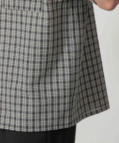 LAKOLE（ラコレ）の「シアサッカーチェックシャツ / 320213（シャツ/ブラウス・メンズ・ベージュ/チャコール/マルーン・MEDIUM/LARGE）」の14枚目の写真