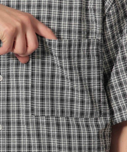 LAKOLE（ラコレ）の「シアサッカーチェックシャツ / 320213（シャツ/ブラウス・メンズ・ベージュ/チャコール/マルーン・MEDIUM/LARGE）」の15枚目の写真