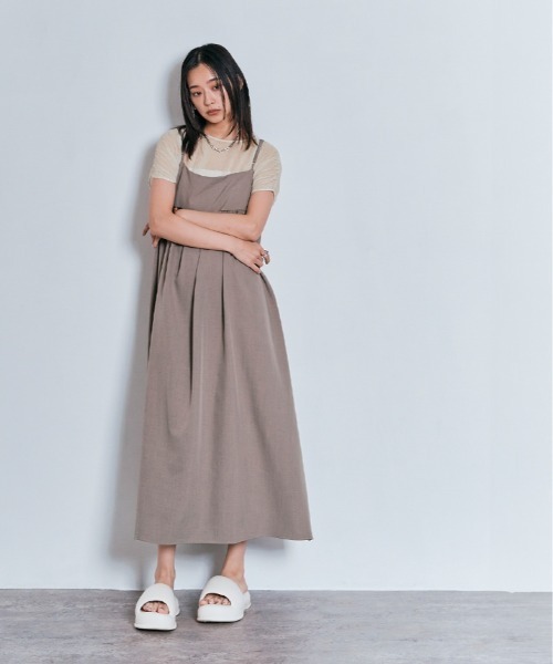 W:Huku（フーク）の「ランダム プリーツ ノースリーブ シフォン シアー ブラウス トップス / ノースリーブ フレンチスリーブ 袖なし（Tシャツ/カットソー・レディース・チャコール/テラコッタ/ブラック/オフホワイト・FREE）」の9枚目の写真
