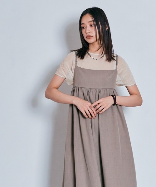 W:Huku（フーク）の「ランダム プリーツ ノースリーブ シフォン シアー ブラウス トップス / ノースリーブ フレンチスリーブ 袖なし（Tシャツ/カットソー・レディース・チャコール/テラコッタ/ブラック/オフホワイト・FREE）」の15枚目の写真