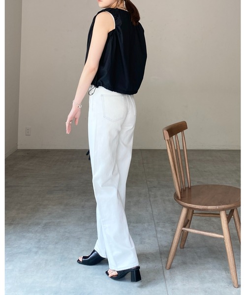 She's Closet(シーズクローゼット)の「ショート丈 ダブルジップ シャーリング バルーンギャザーベスト(ベスト・レディース・アイボリー/ブラック・FREE)」の13枚目の写真