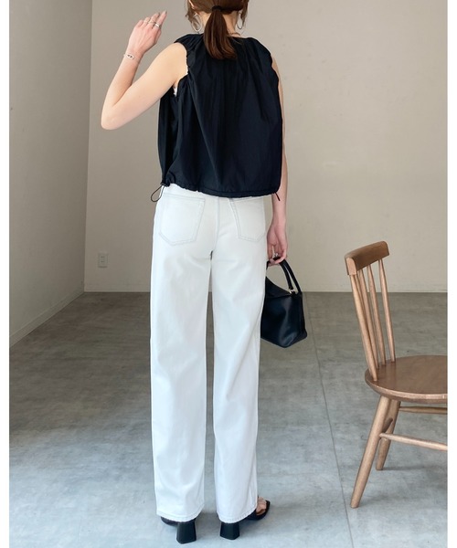 She's Closet(シーズクローゼット)の「ショート丈 ダブルジップ シャーリング バルーンギャザーベスト(ベスト・レディース・アイボリー/ブラック・FREE)」の14枚目の写真