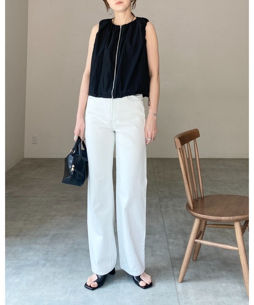 She's Closet(シーズクローゼット)の「ショート丈 ダブルジップ シャーリング バルーンギャザーベスト(ベスト・レディース・アイボリー/ブラック・FREE)」の15枚目の写真