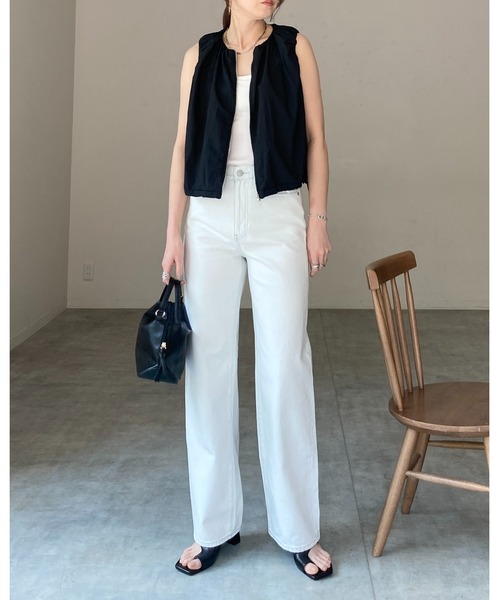 She's Closet(シーズクローゼット)の「ショート丈 ダブルジップ シャーリング バルーンギャザーベスト(ベスト・レディース・アイボリー/ブラック・FREE)」の16枚目の写真