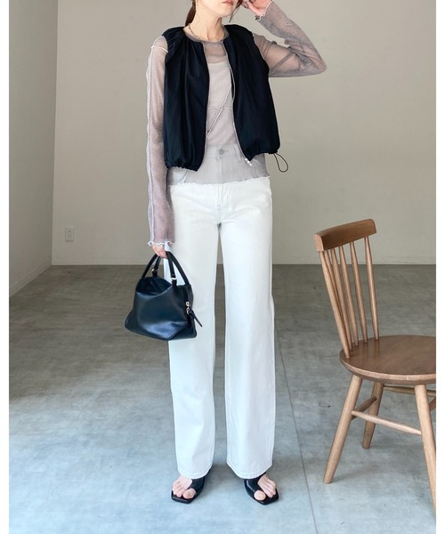 She's Closet(シーズクローゼット)の「ショート丈 ダブルジップ シャーリング バルーンギャザーベスト(ベスト・レディース・アイボリー/ブラック・FREE)」の17枚目の写真
