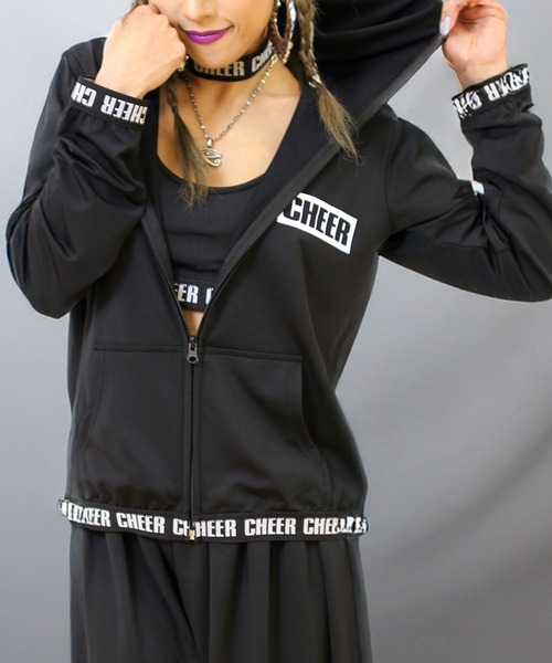 CHEER(チアー)の「超ストレッチマイクロ起毛長袖ジップパーカー(パーカー・レディース・ブラック・S/M/L)」の2枚目の写真