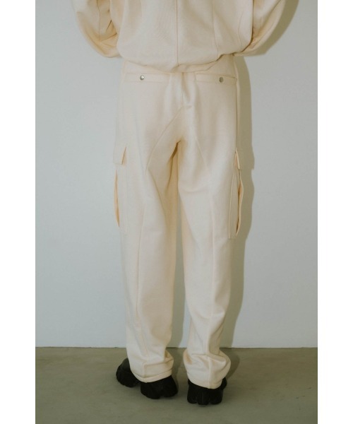Knuth Marf(クヌースマーフ)の「cargo sweat pants(unisex)(スウェットパンツ・レディース・グレー/ブラック/アイボリー・MEDIUM/SMALL/X-SMALL)」の4枚目の写真