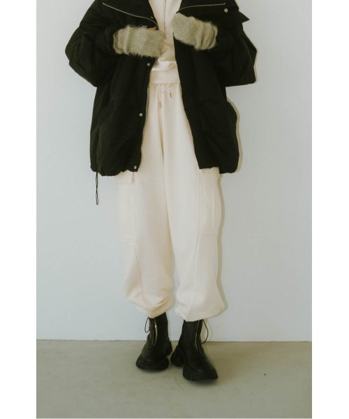 Knuth Marf(クヌースマーフ)の「cargo sweat pants(unisex)(スウェットパンツ・レディース・グレー/ブラック/アイボリー・MEDIUM/SMALL/X-SMALL)」の9枚目の写真