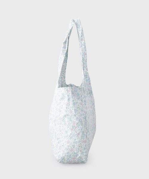 LAURA ASHLEY（ローラアシュレイ）の「シェルストン柄 レインパッカブルトートバッグ（エコバッグ/サブバッグ・レディース・ブルー系その他2/アイボリー系/ワイン系1・00）」の5枚目の写真