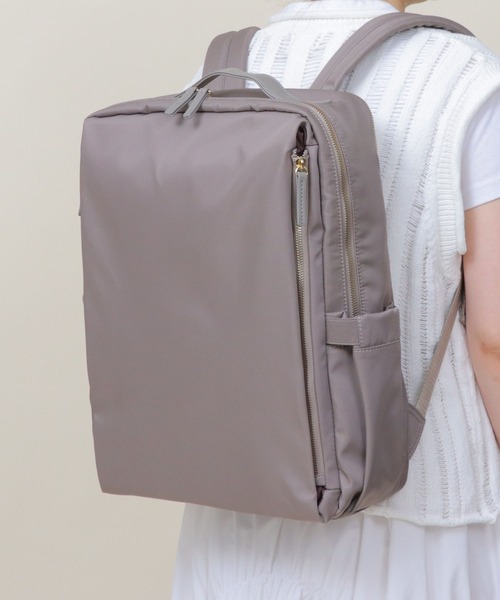 BASE（ベース）の「9ポケット ユニセックス 通勤 通学 リュック（バックパック/リュック・レディース・ダークグレー/ネイビー/グレー/ダークベージュ/ピンク系その他/ブルー/ブラック/カーキ/グレイッシュベージュ/ベージュ/ボルドー/ダークブラウン・FREE）」の6枚目の写真