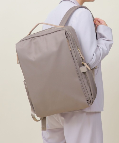 BASE（ベース）の「9ポケット ユニセックス 通勤 通学 リュック（バックパック/リュック・レディース・ダークグレー/ネイビー/グレー/ダークベージュ/ピンク系その他/ブルー/ブラック/カーキ/グレイッシュベージュ/ベージュ/ボルドー/ダークブラウン・FREE）」の7枚目の写真