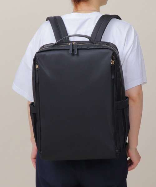 BASE（ベース）の「9ポケット ユニセックス 通勤 通学 リュック（バックパック/リュック・レディース・ダークグレー/ネイビー/グレー/ダークベージュ/ピンク系その他/ブルー/ブラック/カーキ/グレイッシュベージュ/ベージュ/ボルドー/ダークブラウン・FREE）」の2枚目の写真