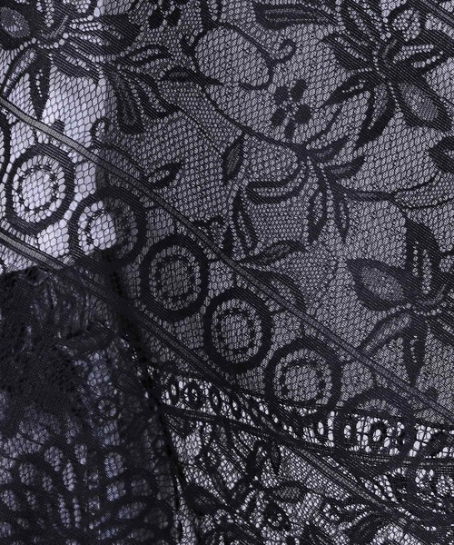 SHOO・LA・RUE(シューラルー)の「花柄レースポンチョ(ポンチョ・レディース・ブラック/オフホワイト/ネイビー/ナチュラル/マスタード・00)」の13枚目の写真