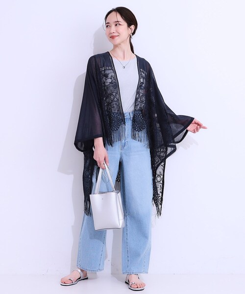 SHOO・LA・RUE(シューラルー)の「花柄レースポンチョ(ポンチョ・レディース・ブラック/オフホワイト/ネイビー/ナチュラル/マスタード・00)」の20枚目の写真