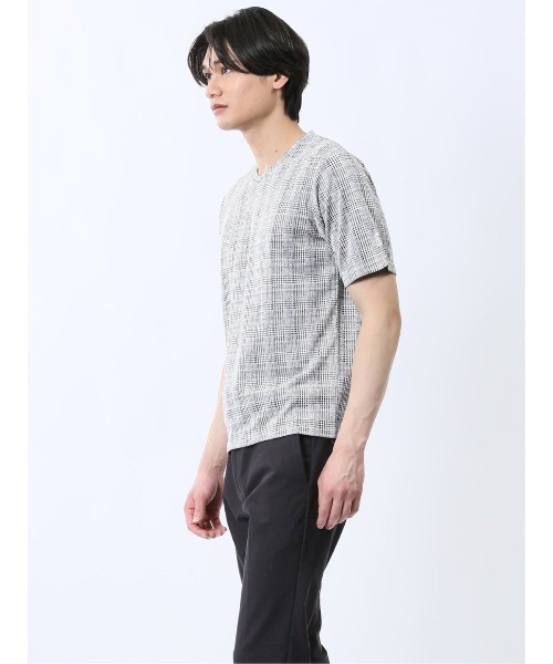 renoma(レノマ)の「【ストレッチ】レノマ オム 千鳥ジャガード Vネック半袖Tシャツ(Tシャツ/カットソー・メンズ・ホワイト/ブラック/ホワイト×ブラック・MEDIUM/LARGE/X-LARGE)」の16枚目の写真