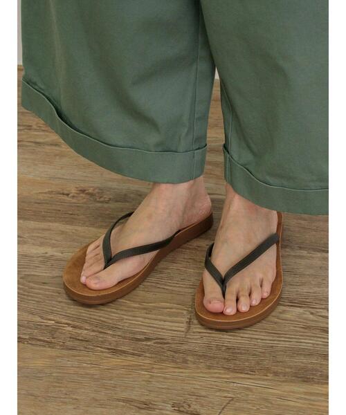 Samansa Mos2（サマンサ モスモス）の「トングサンダル（サンダル・レディース・ダークブラウン/オフホワイト・S/XL/M/L）」の2枚目の写真