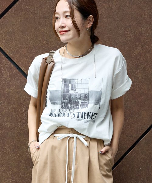 JOURNAL STANDARD(ジャーナルスタンダード)の「汗ジミ防止天竺プリントT(Tシャツ/カットソー・レディース・ホワイト系その他/ブラック系その他/チャコールグレー・FREE)」の18枚目の写真